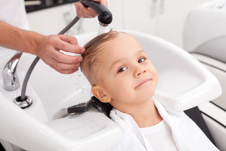 Kinderhaarschnitt für Jungen - Friseur Hairfirestorm